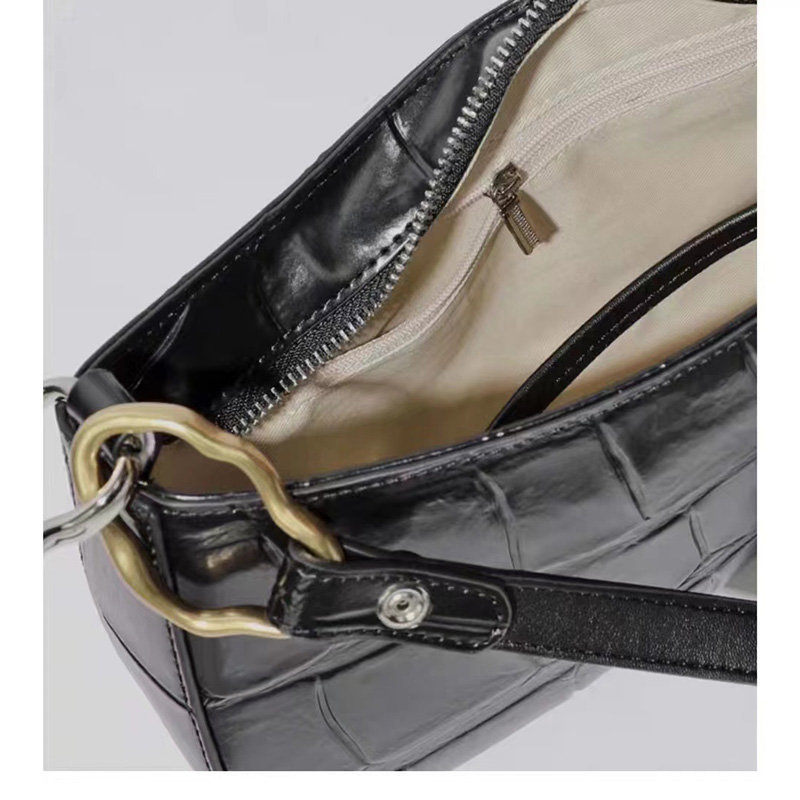 Crocodile Patter Leather Tote Handbags for Women LH3402_5 Colors