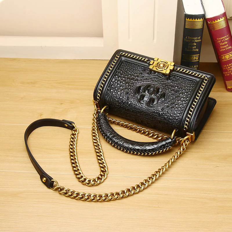 Crocodile Pattern Women Leather Crossbody Bag Satchel Bag LH3478_3 Models
