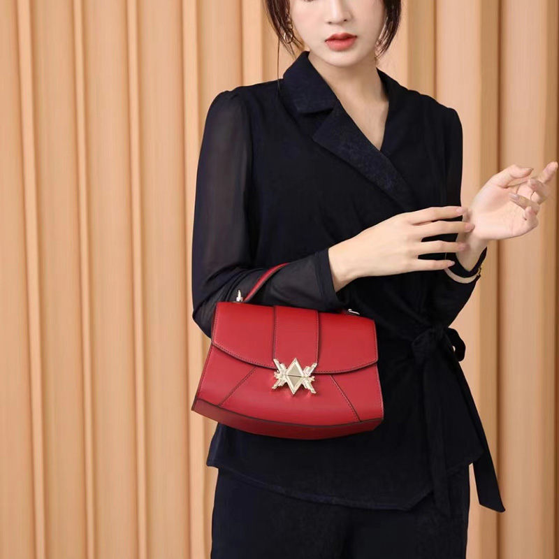 Gorgeous Womens Leather Saddle Bag Handbag LH3186_3 Colors
