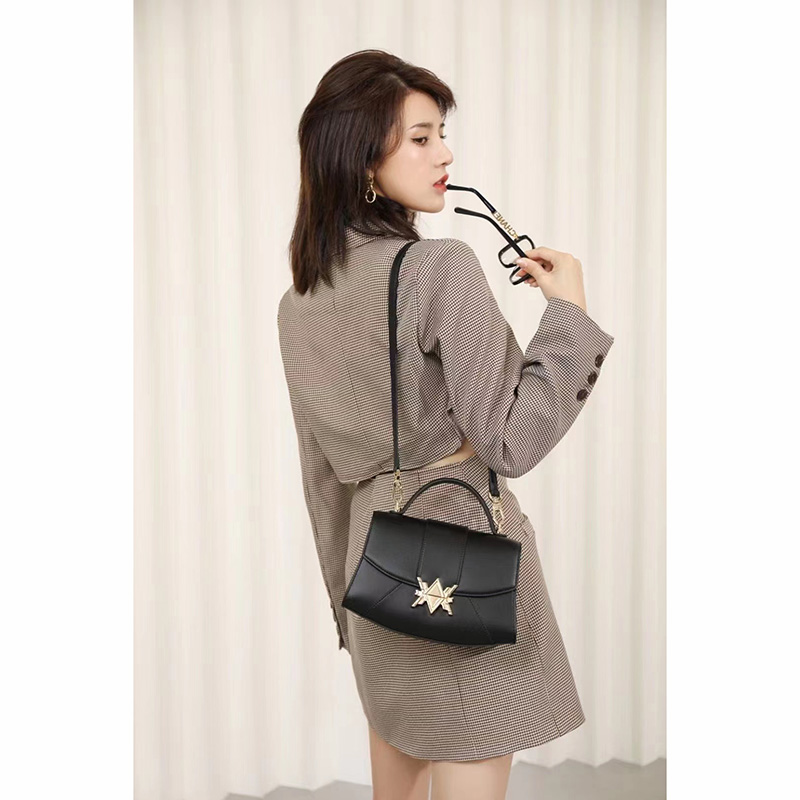 Gorgeous Womens Leather Saddle Bag Handbag LH3186_3 Colors