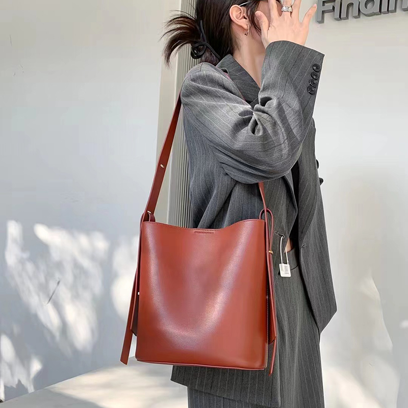 Real Leather Barrel Bag Women Shoulder Purse LH3472_5 Colors