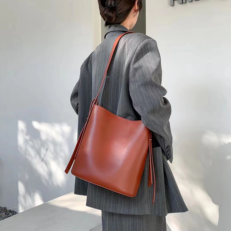 Real Leather Barrel Bag Women Shoulder Purse LH3472_5 Colors