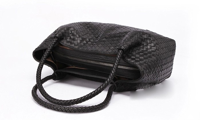 Ortiz Navy Blue Leather Shoulder Bag LH857L