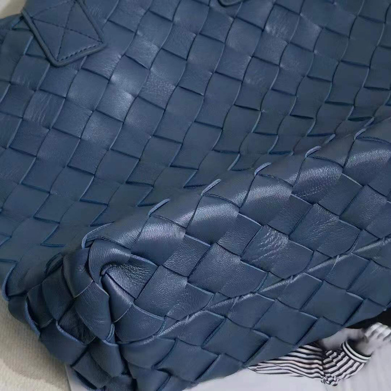 Trendy Supple Woven Sheepskin Leather Purse Handbag LH3256