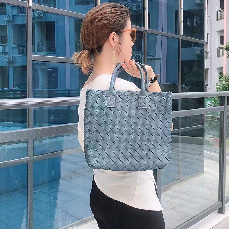 Trendy Supple Woven Sheepskin Leather Purse Handbag LH3256